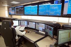 Importancia de los Sistemas SCADA (Supervisory Control and Data Acquisition) centro de control